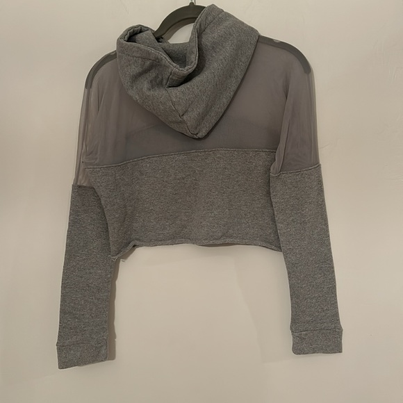 🎈3/$25🎈NWOT Missguided Cropped Hoodie - Picture 4 of 6